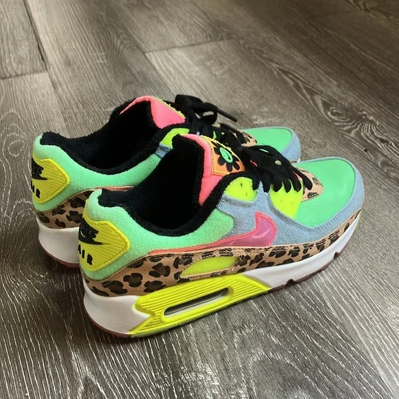 Nike - Picture 17 of 17